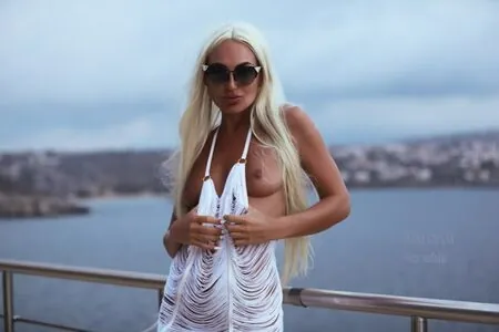 Elena Caplan