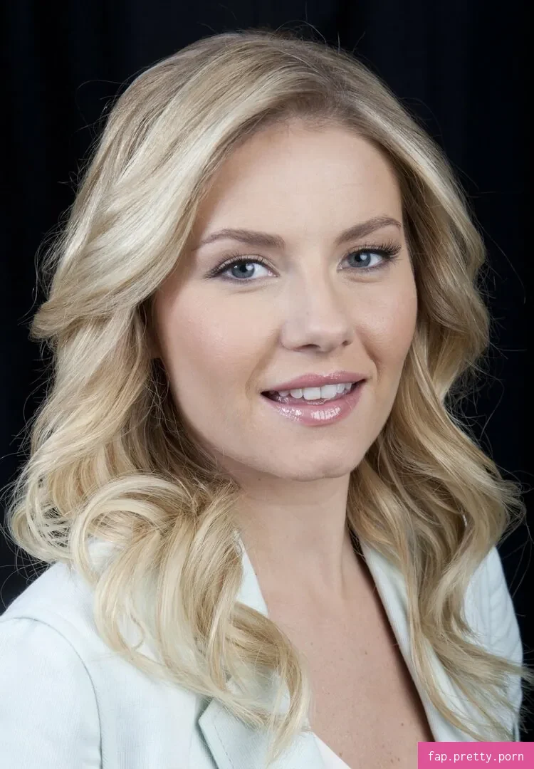 Elisha Cuthbert - Photo #71