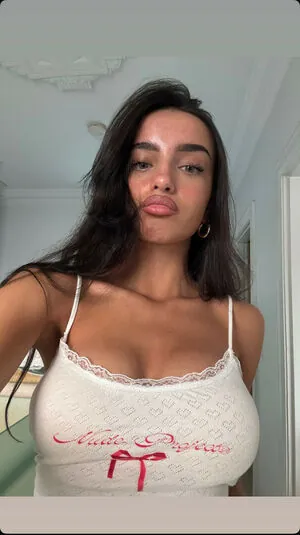 Ella Christo