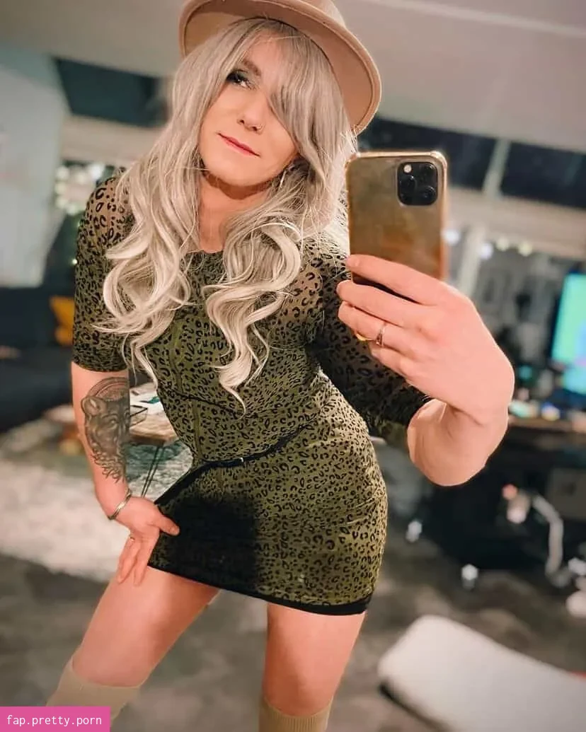 Emily Crossdresser - Photo #22