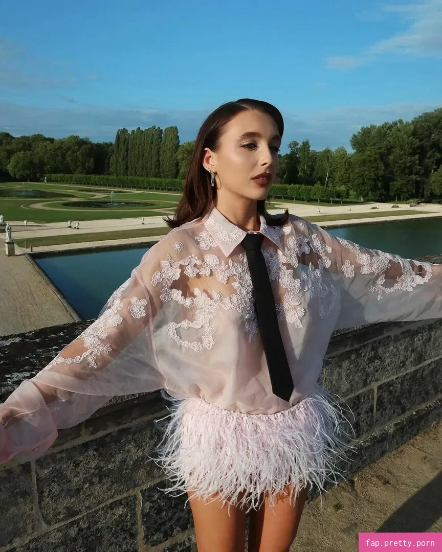 Emma Chamberlain - Photo #64