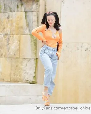 enzabel_chloe