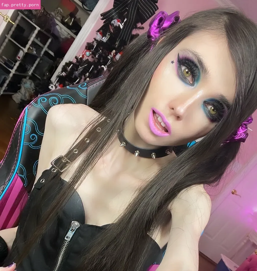 Eugenia Cooney - Photo #31