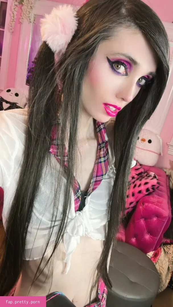 Eugenia Cooney - Photo #38