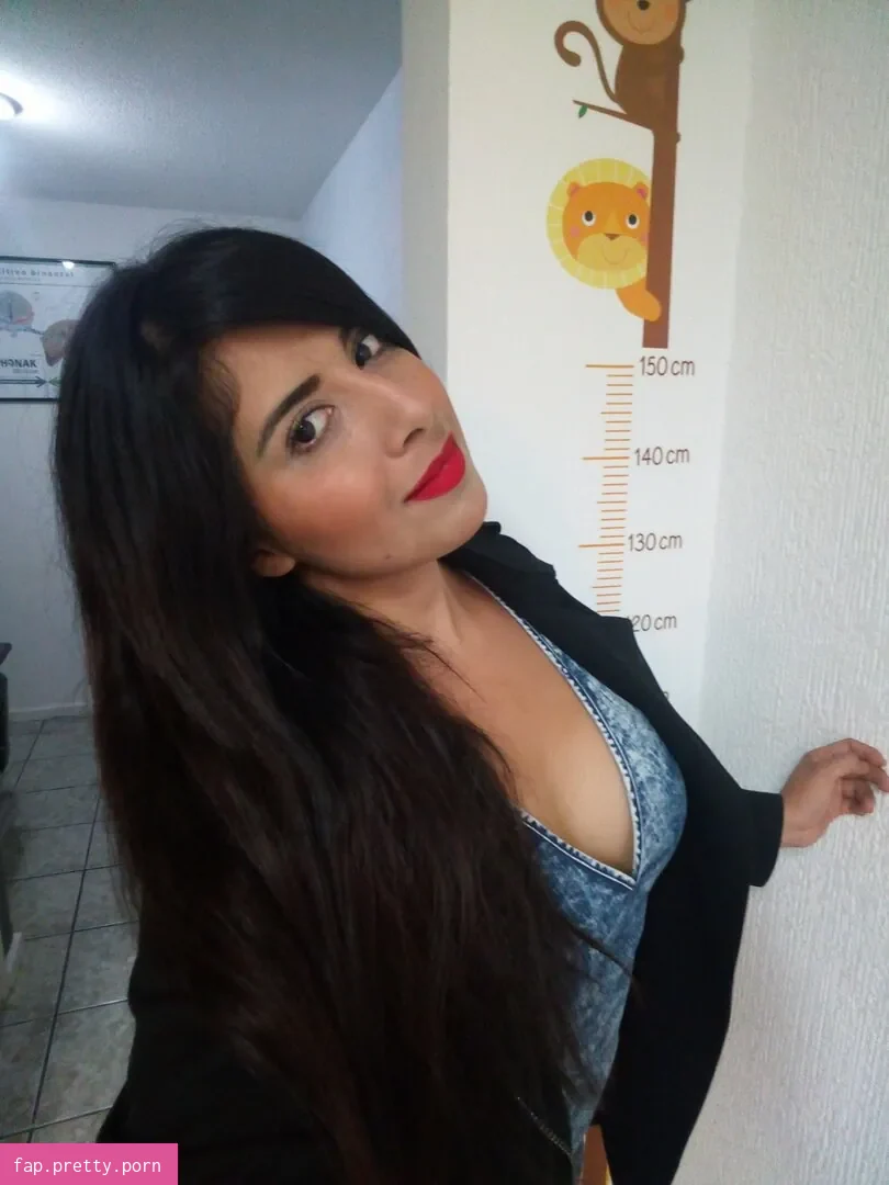 Elda De La Torre content