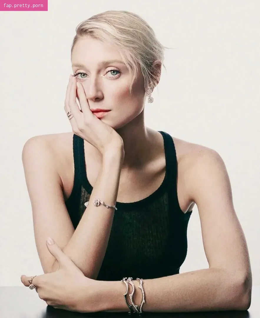 Elizabeth Debicki - Photo #32
