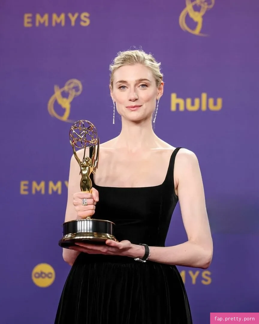 Elizabeth Debicki - Photo #11