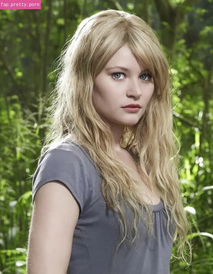 Emilie De Ravin - Photo #04