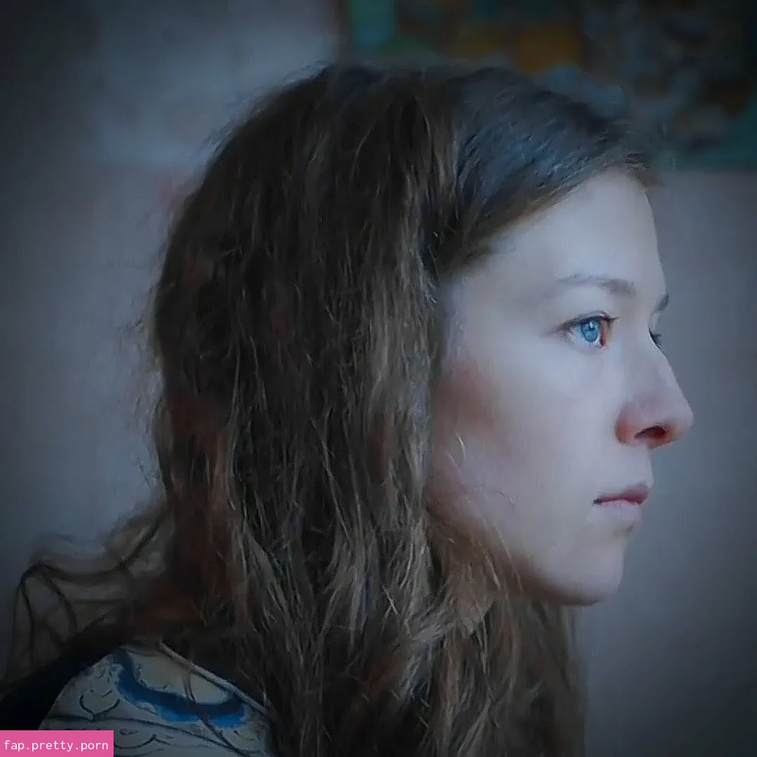 Emma D'arcy - Photo #04
