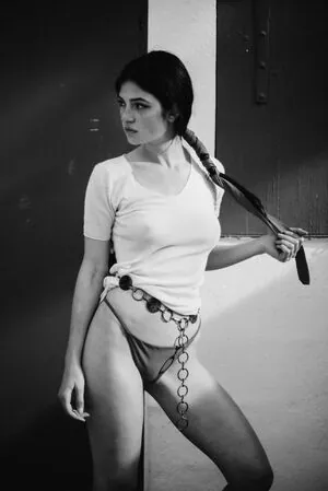 Eve Dumon content