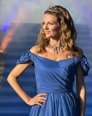 Ella Endlich