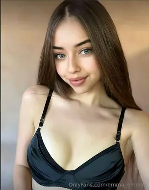 emma_emmyy