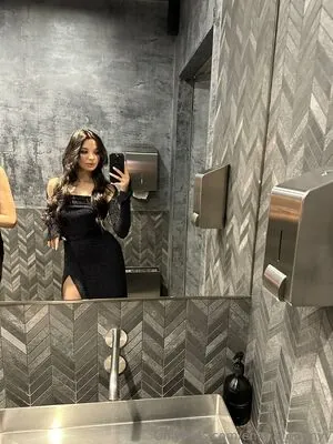 emma_emmyy