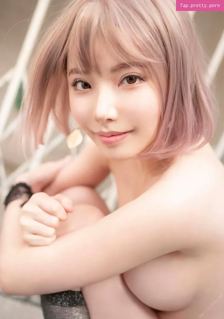 Eimi Fukada - Photo #03