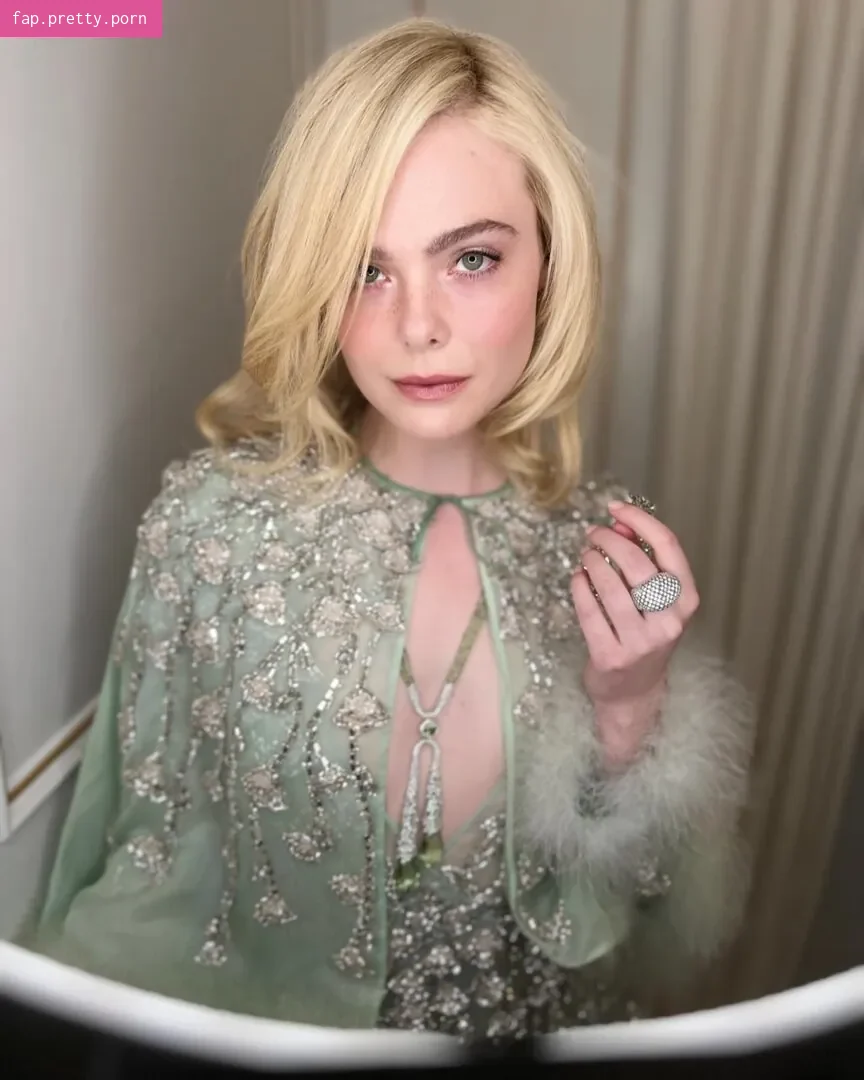 Elle Fanning - Photo #38