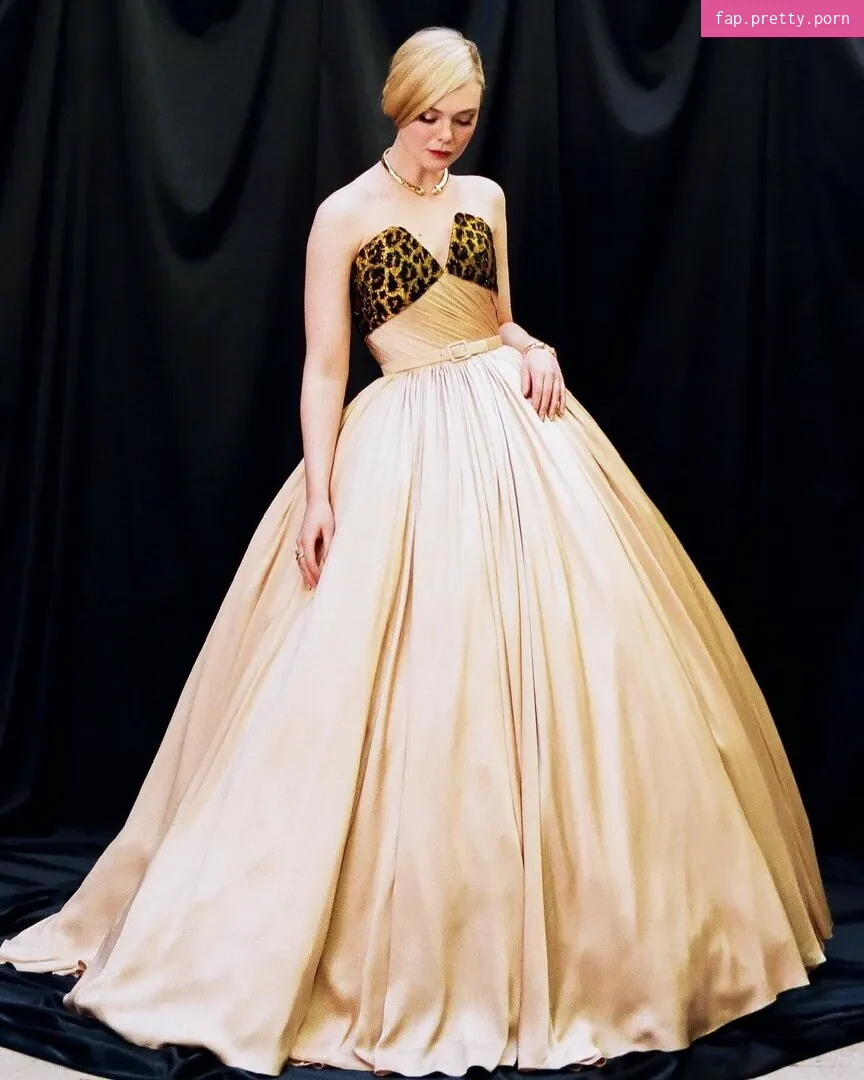 Elle Fanning - Photo #34