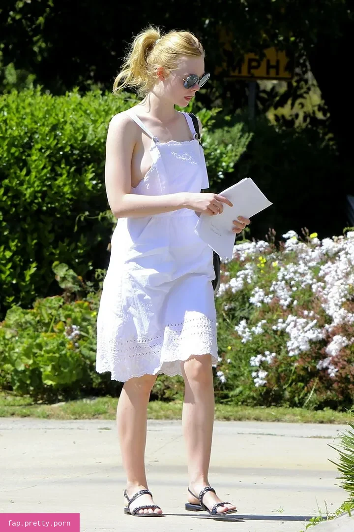 Elle Fanning - Photo #70