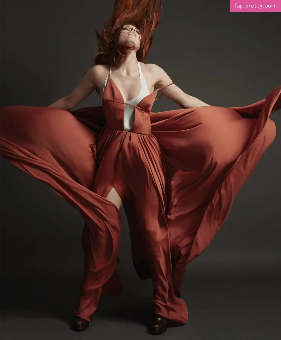 Elodie Frege - Photo #02