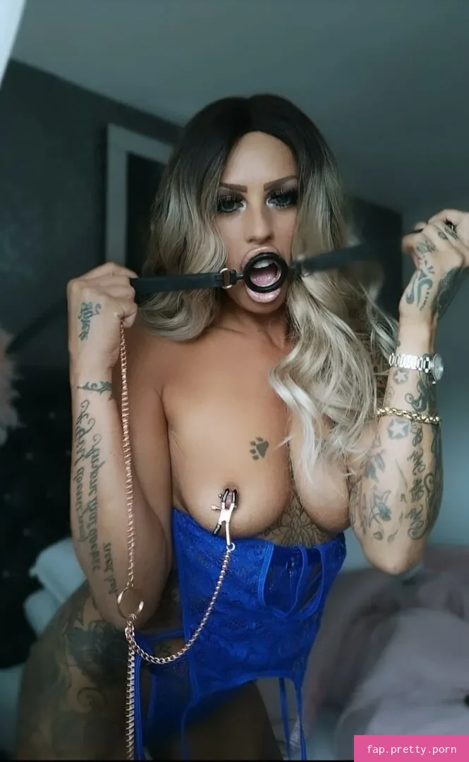 Elsa Frost - Photo #04