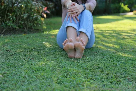 eurasian_feet