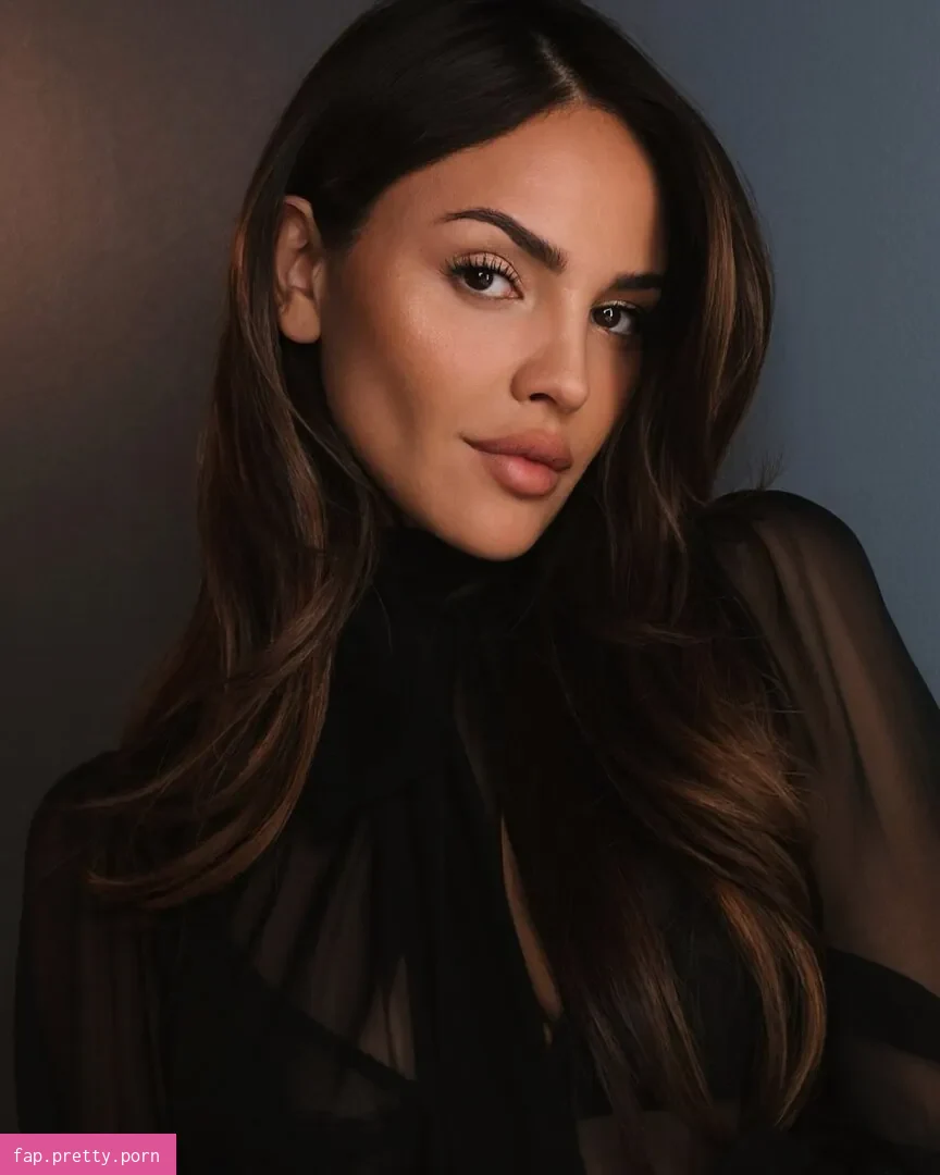 Eiza Gonzalez - Photo #54