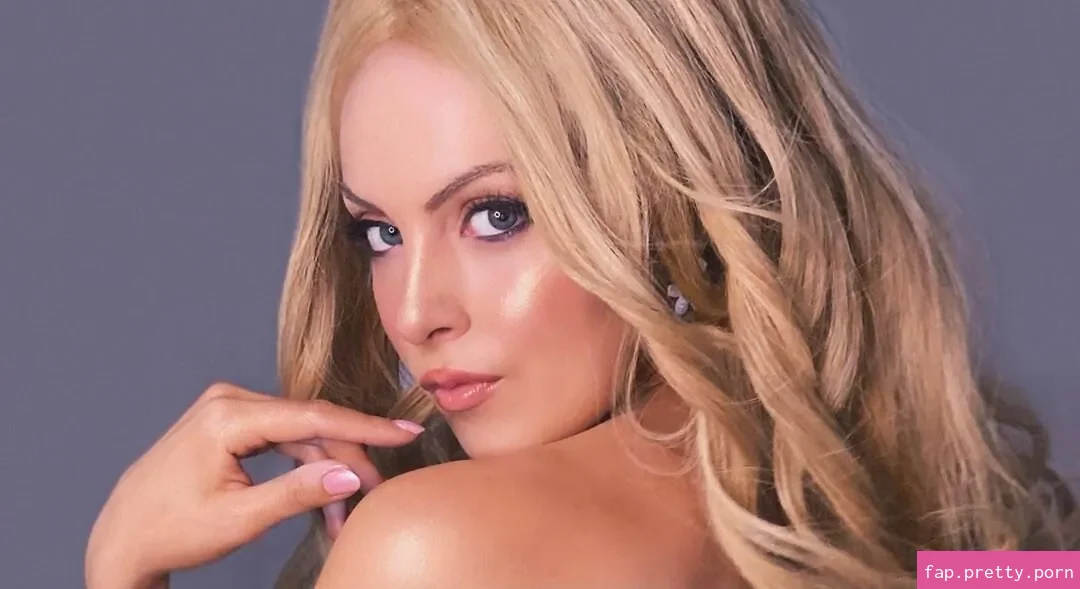 Elizabeth Gillies - Photo #46