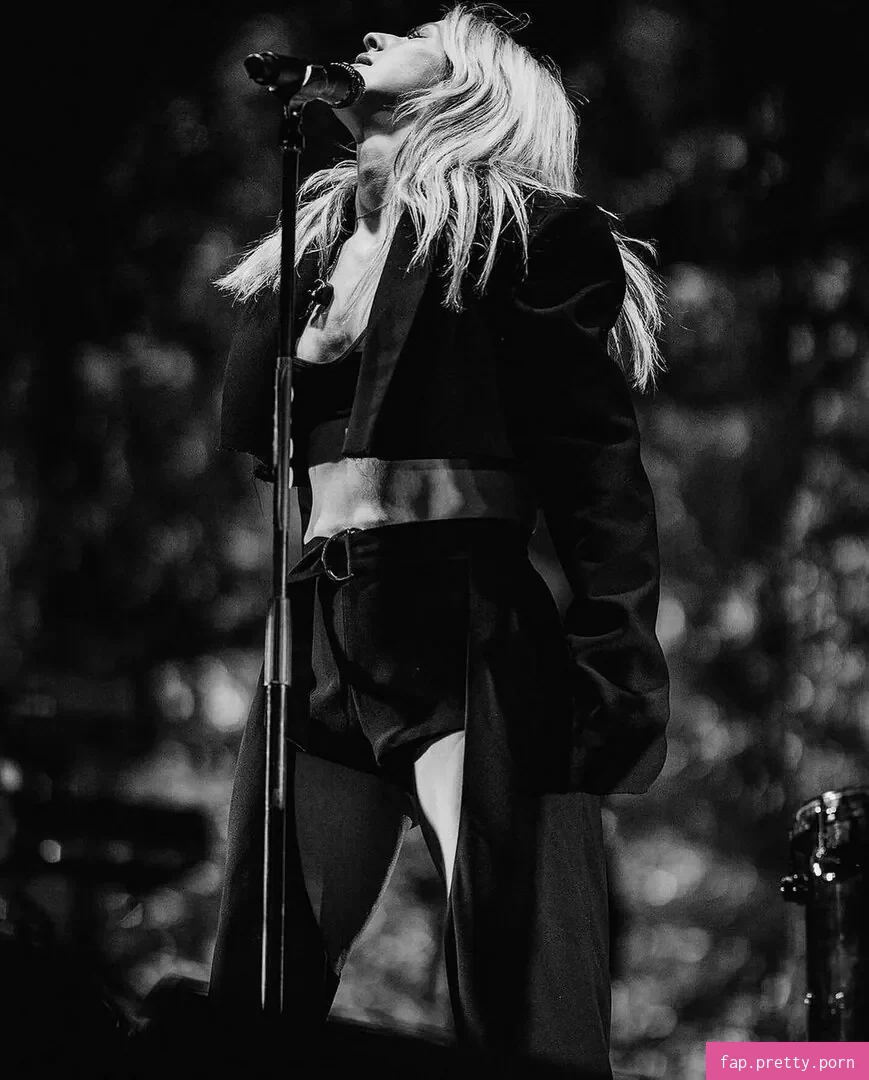 Ellie Goulding - Photo #06