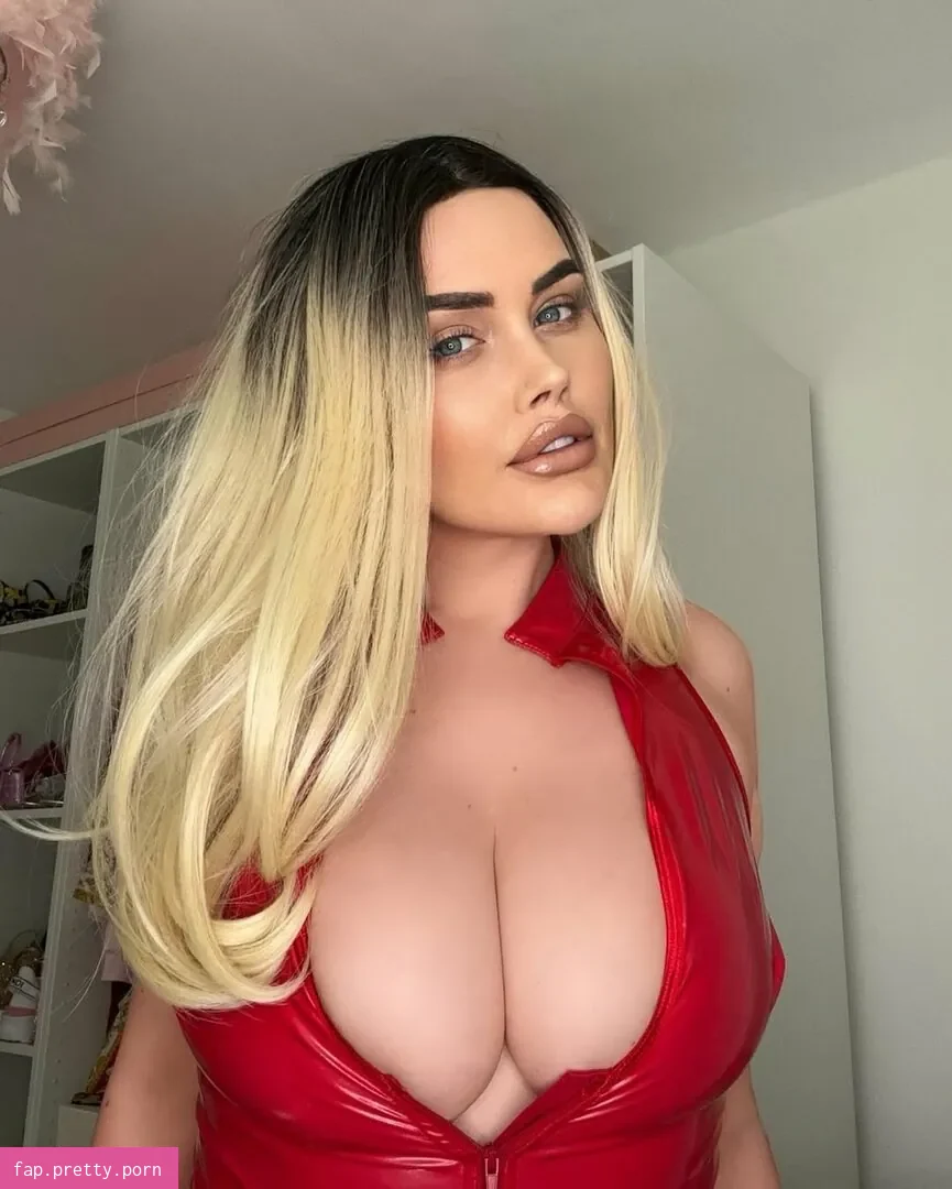 Emma Green - Photo #09