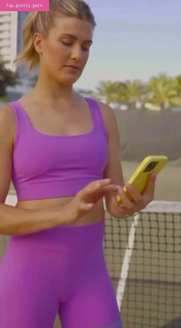 Eugenie Genie Bouchard - Photo #05