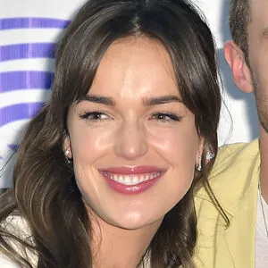 Elizabeth Henstridge
