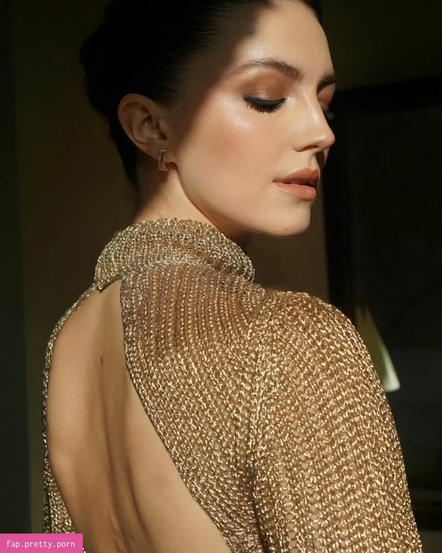 Ella Hunt - Photo #67