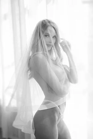 Emma Hix