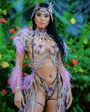 Eniko Hart