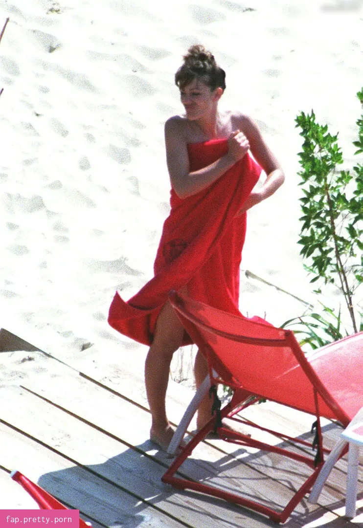 Elizabeth Jane Hurley - Photo #17