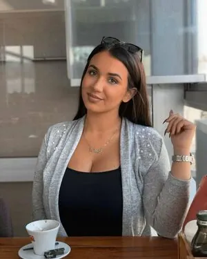 Emina Jahi