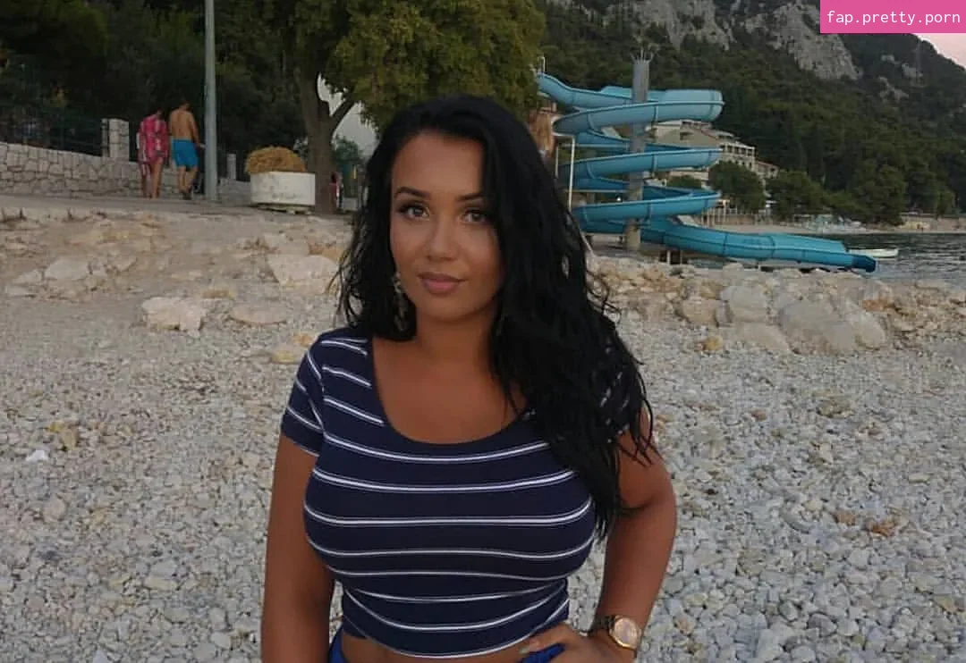 Emina Jahi - Photo #36