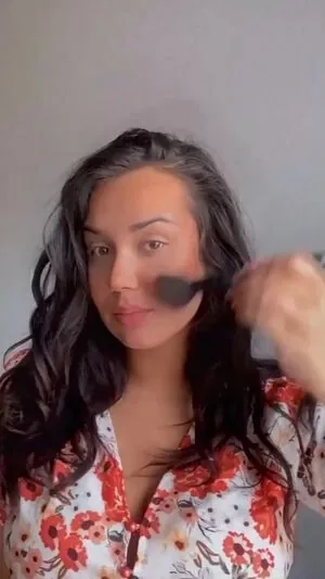 Emina Jahi