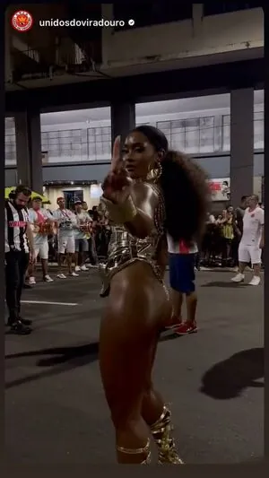 Erika Januza