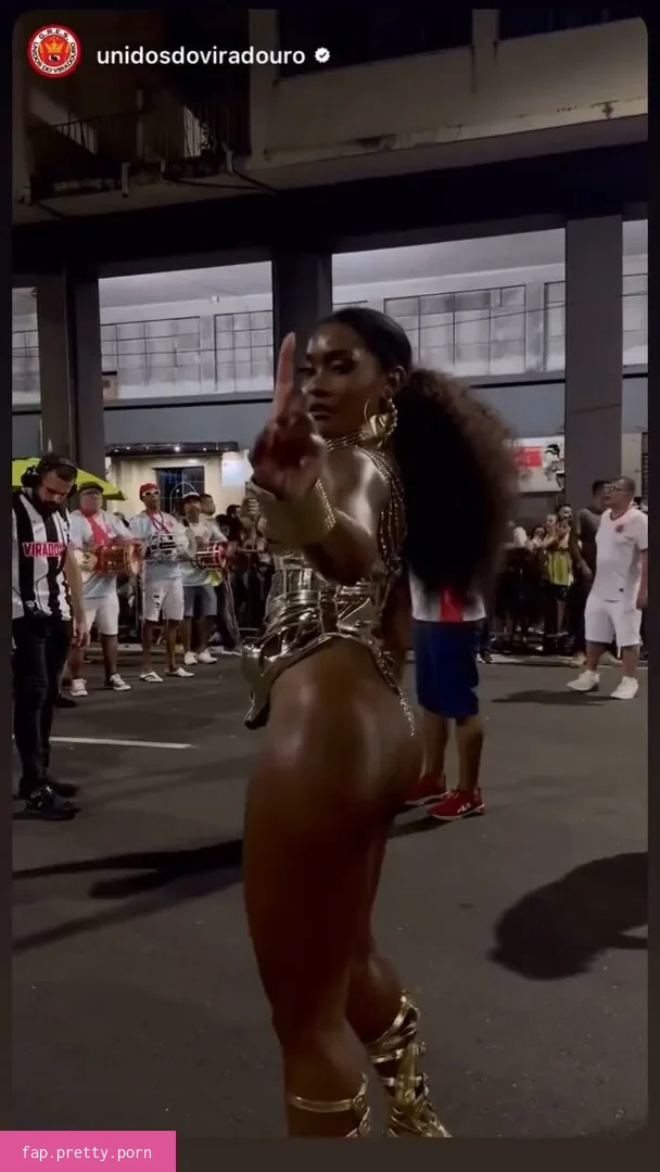 Erika Januza - Photo #22
