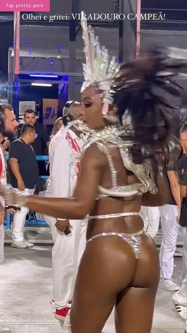 Erika Januza - Photo #73