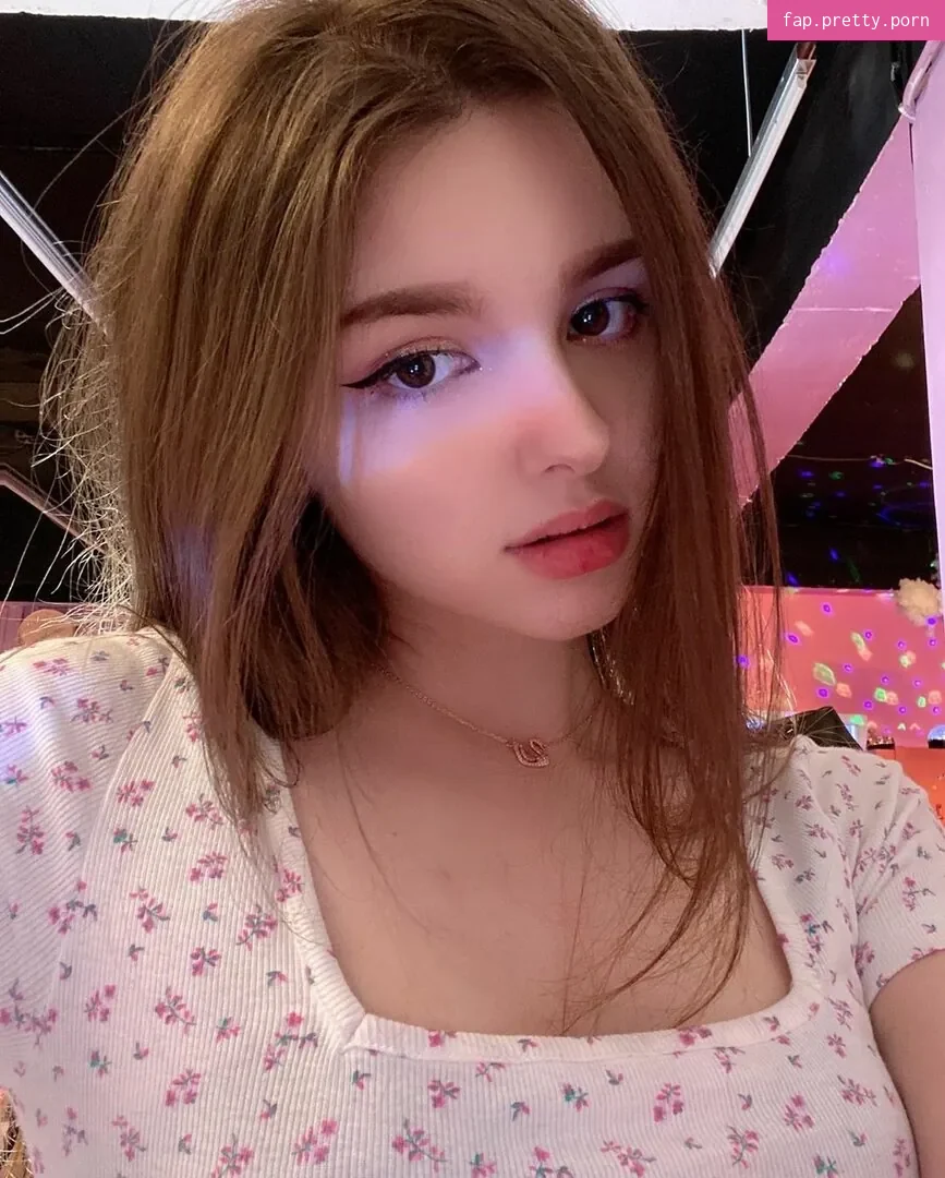 Elina Karimova - Photo #08