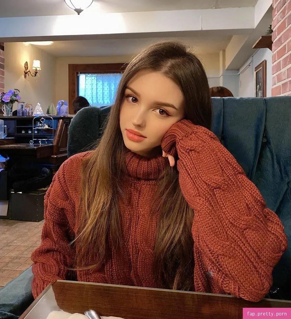 Elina Karimova - Photo #12