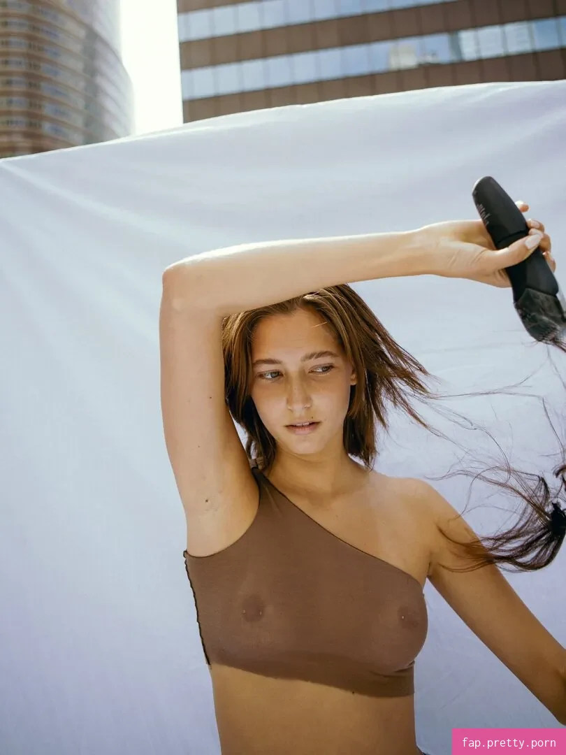 Emily Kasten - Photo #03