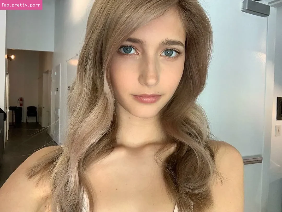 Emily Kasten - Photo #11