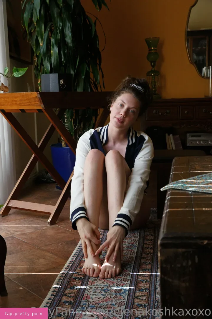 Elenakoshkaxoxo - Photo #20