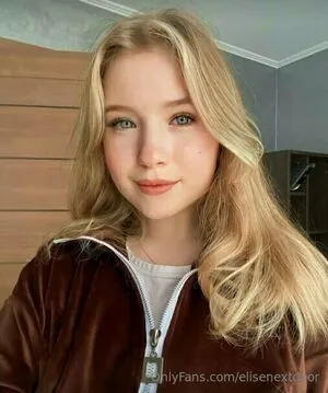 elisenextdoor