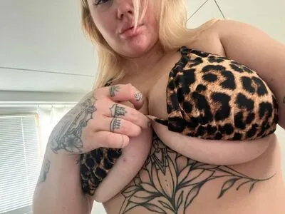 ellailonaaa