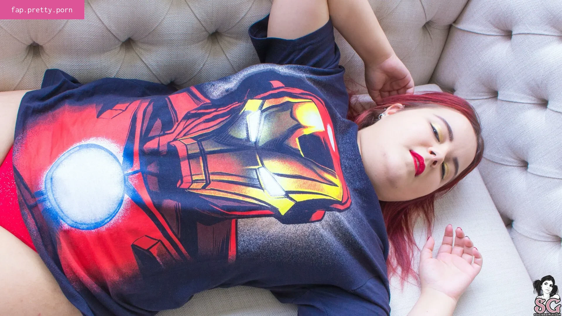 EllaRed - Photo #04