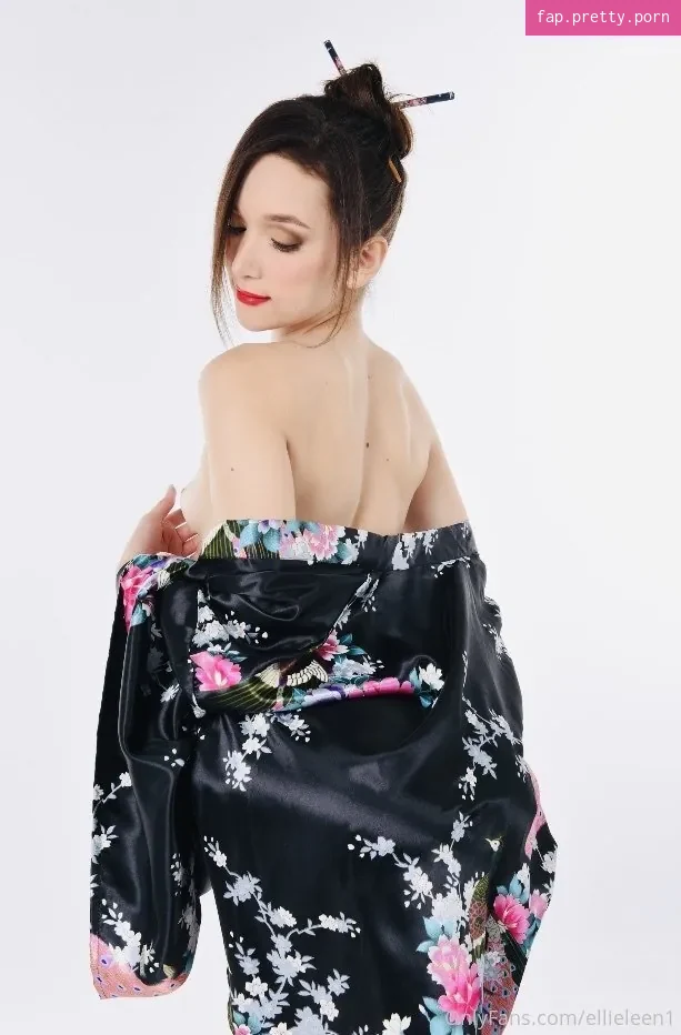 Elle Lean - Photo #34
