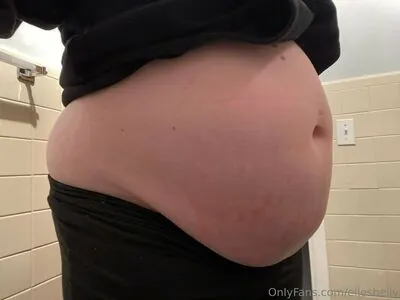 ellesbelly